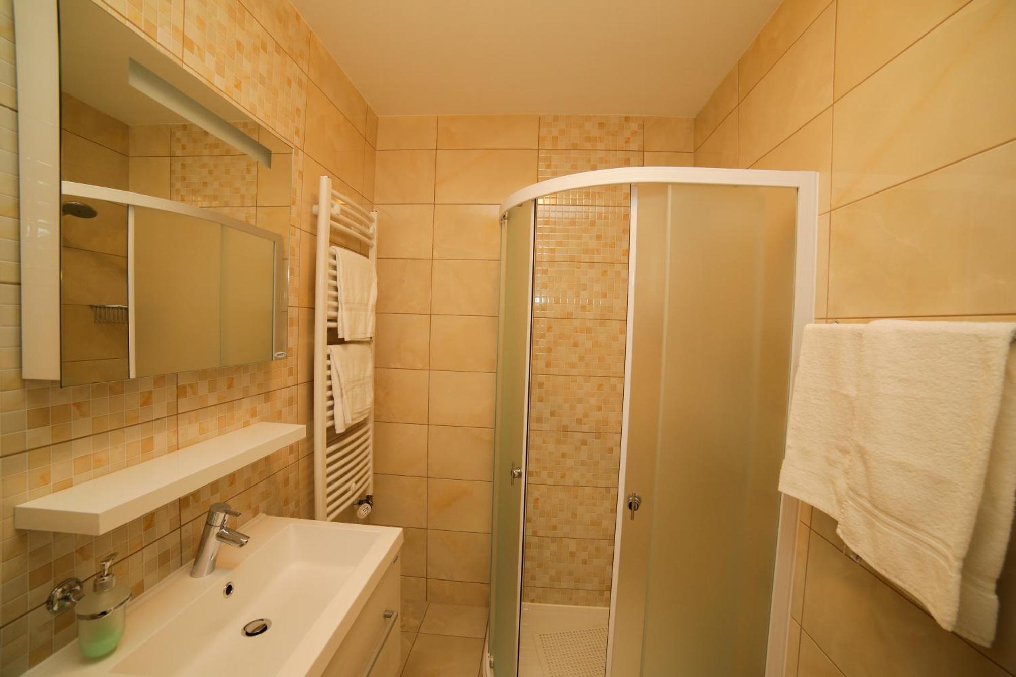 Apartments Manda Supetar Εξωτερικό φωτογραφία