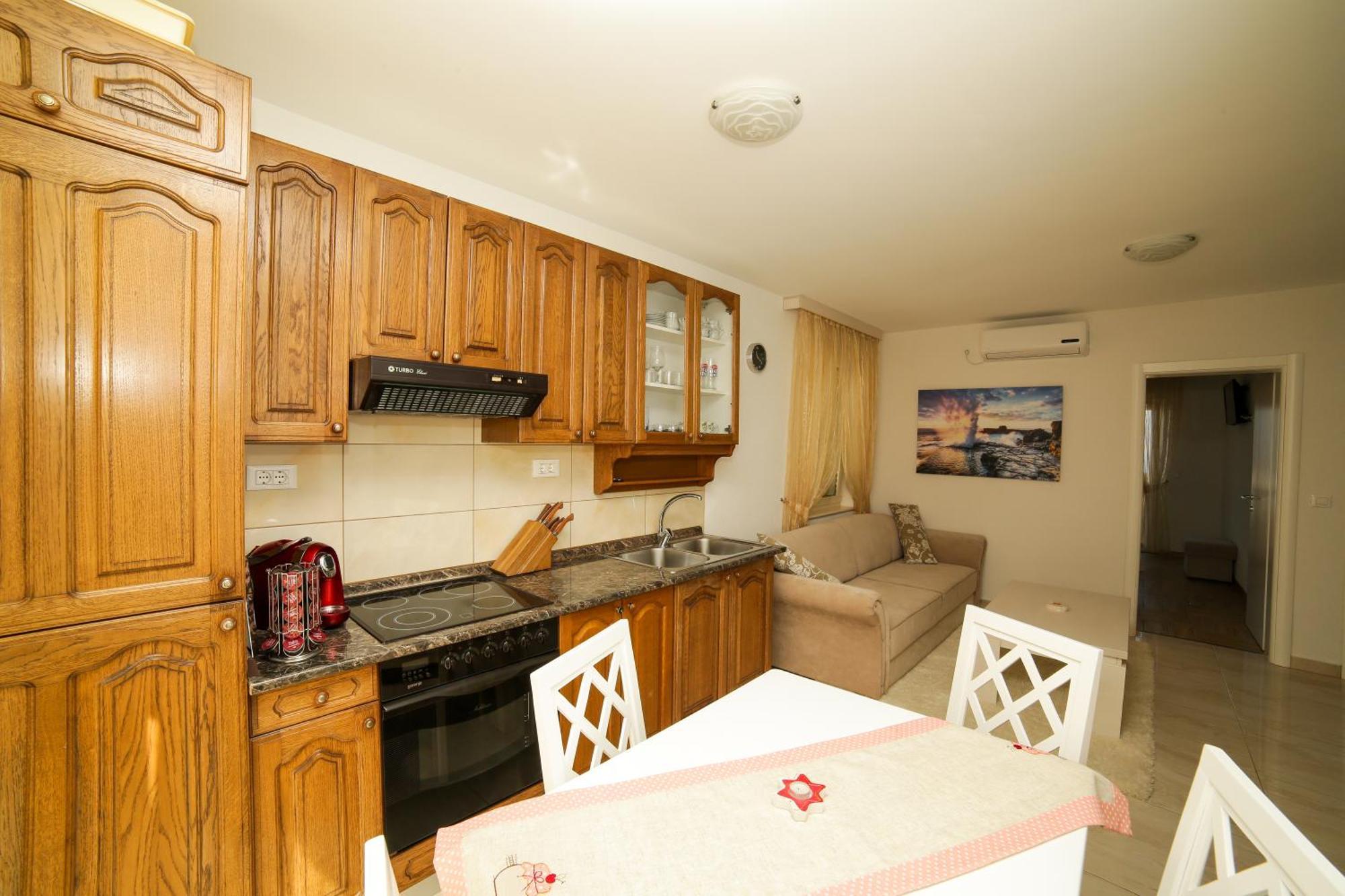 Apartments Manda Supetar Εξωτερικό φωτογραφία