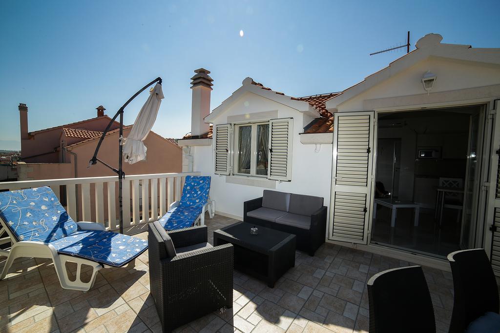 Apartments Manda Supetar Εξωτερικό φωτογραφία