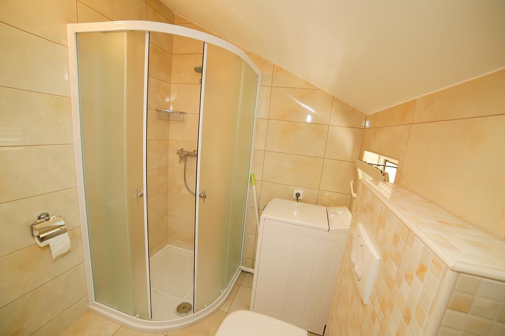 Apartments Manda Supetar Εξωτερικό φωτογραφία