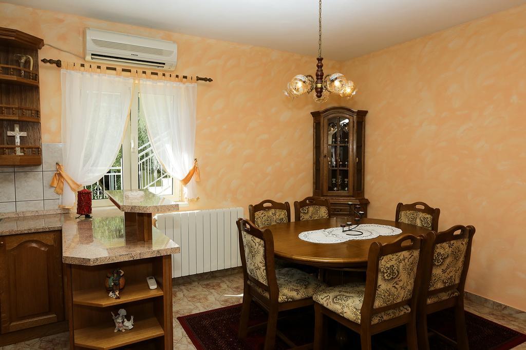 Apartments Manda Supetar Εξωτερικό φωτογραφία